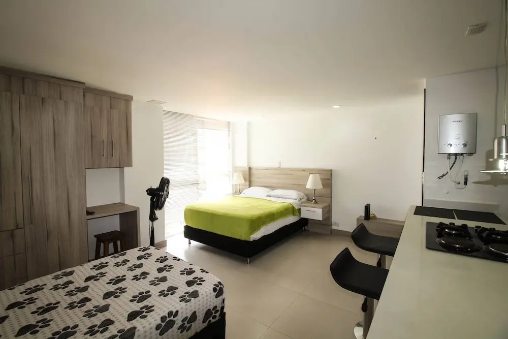 Apartamento Estudio Con 3 Camas Poblado Piso Alto