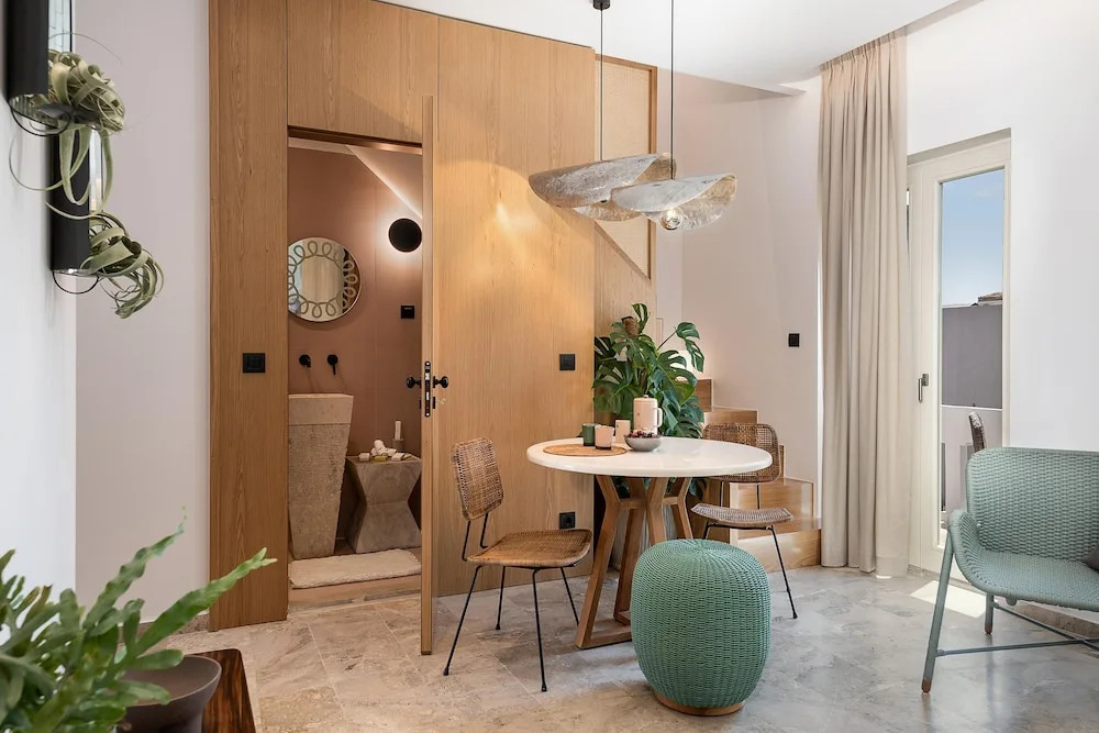 Domi Luxury Apartment by Cura Villas Collection
