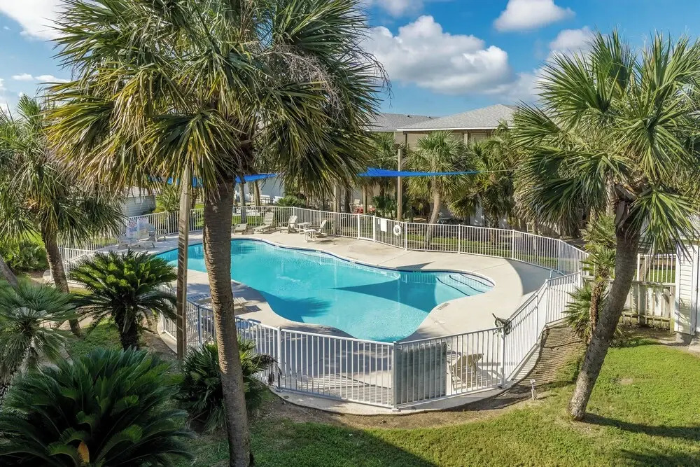 The Oasis Pet Friendly Optional Golf Cart