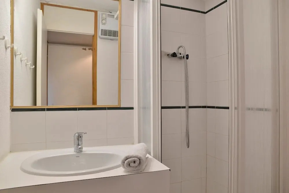 Residence Saintjacques Studio for 2 People of 15 m2 Ca64