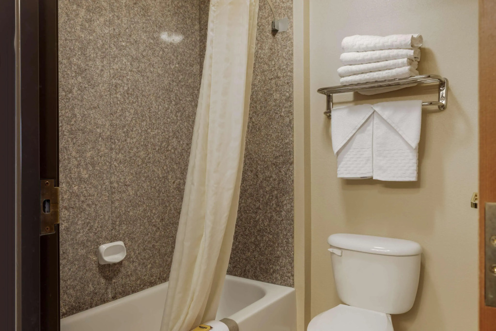Best Western Plus Red River Inn