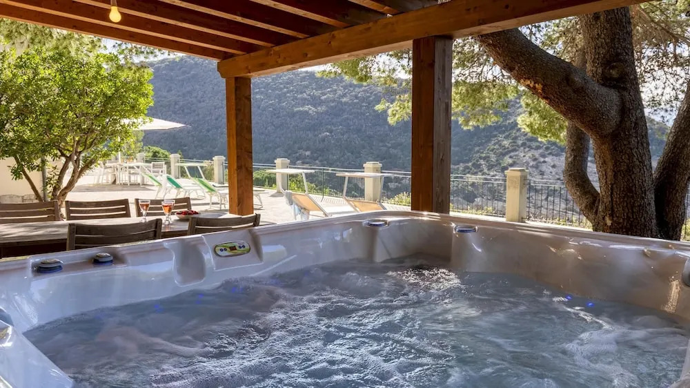 VILLA MERAVIGLIA 8, Emma Villas