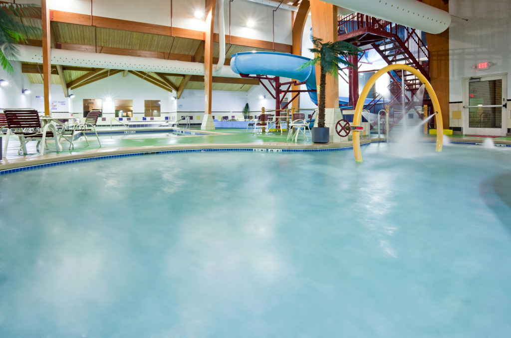 Holiday Inn & Conference Center Marshfield by IHG