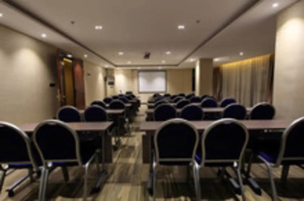 Park Lane Hotel