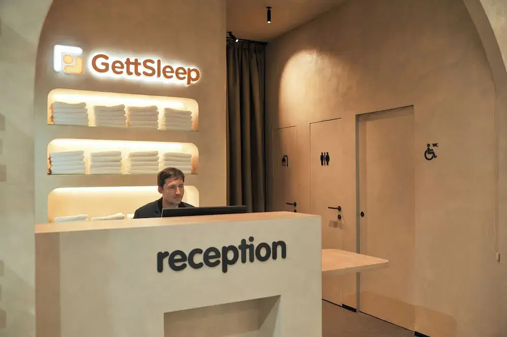 GettSleep Madrid Capsules - Terminal T4S, Departures
