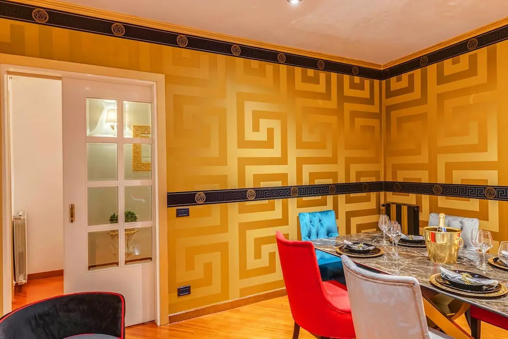 Trevi Fountain Luxury Home