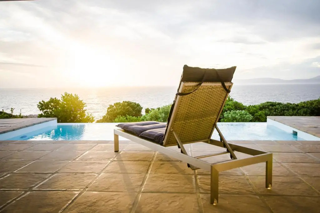 La Petite Baleine Oceanfront Villa