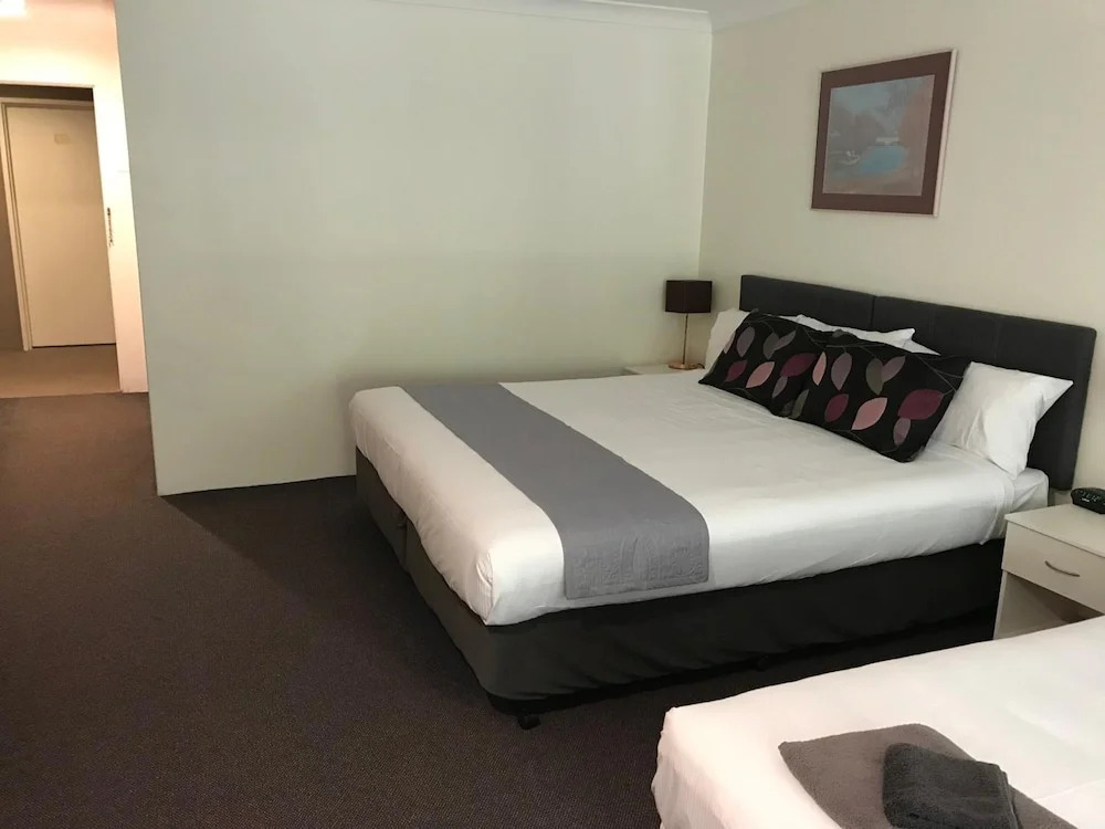 Tea Gardens Motel