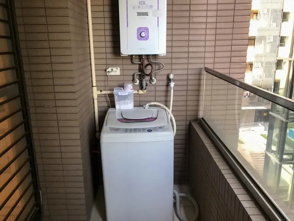Q Square Apartment