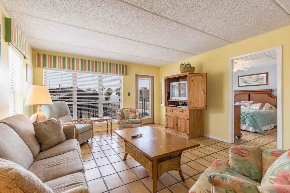 Beach View Condominium 306