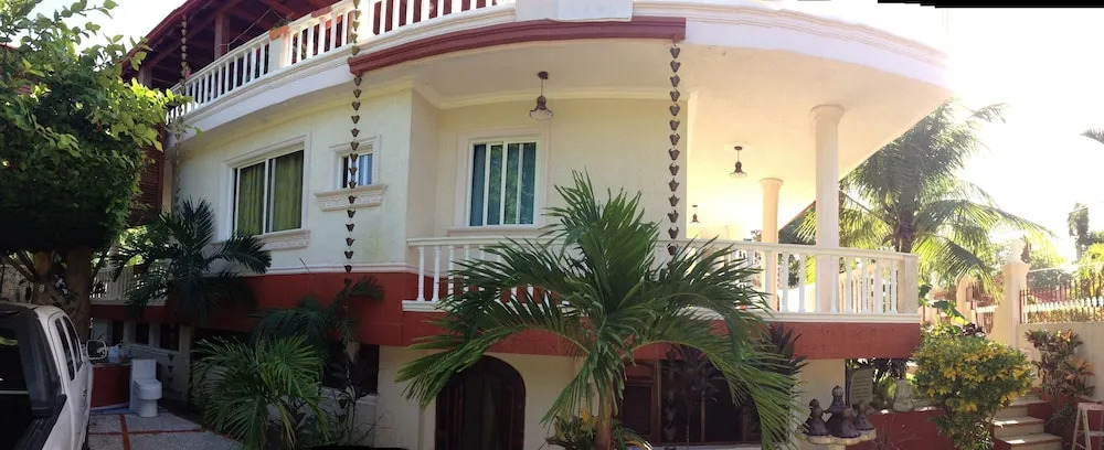 Casa Estrellas Mirabal