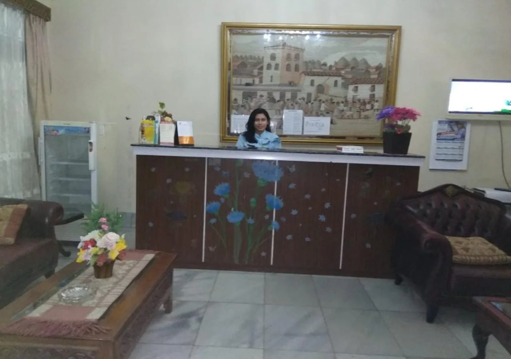 Andrin Daspatt Hotel