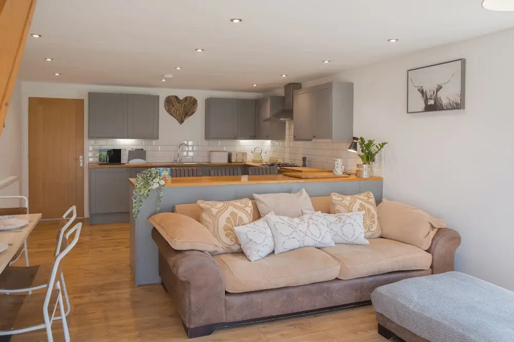 Discovery Barn Luxury 2 BD Conversion