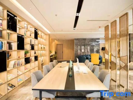 Mome Hotel