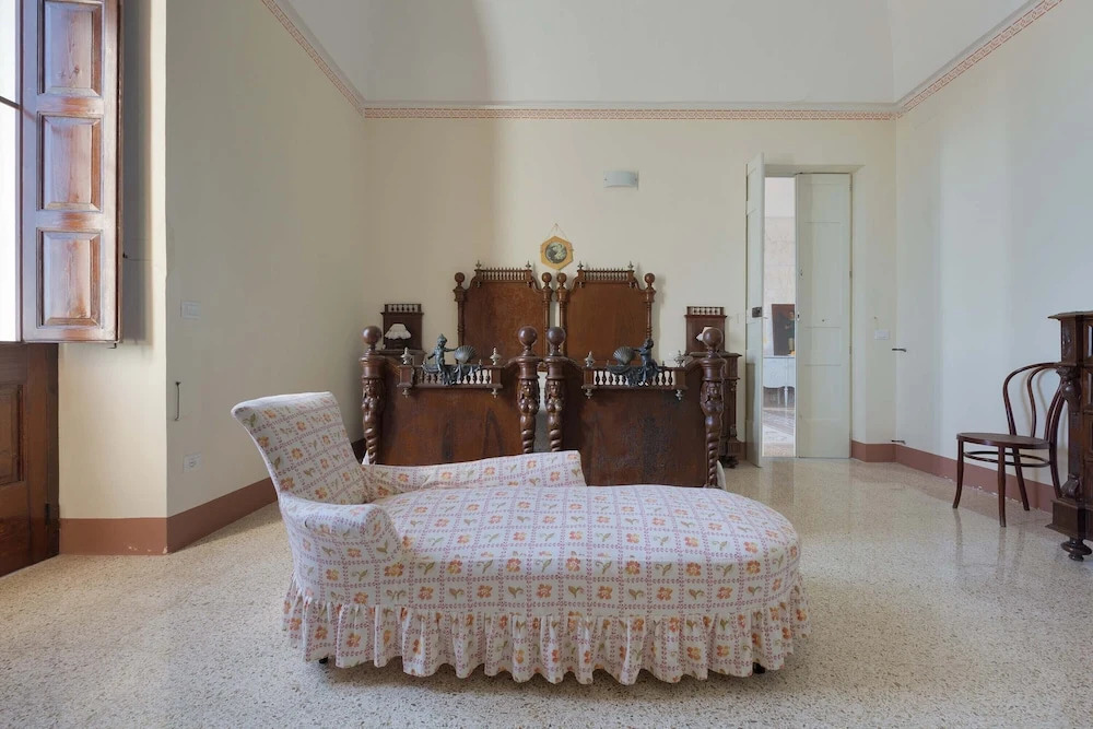 1893 Villa Martella