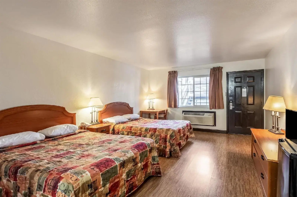 Motel 6-Anderson, CA - Redding Airport