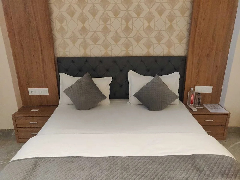 Capital O 81305 Hotel Ekana