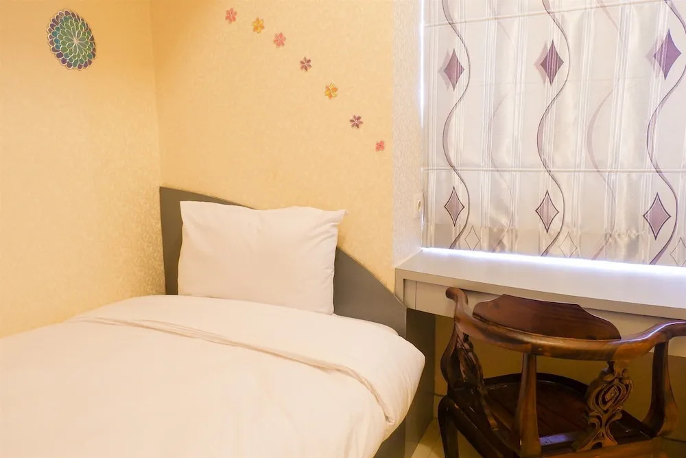 Strategic Location Westmark Apartment near Taman Anggrek