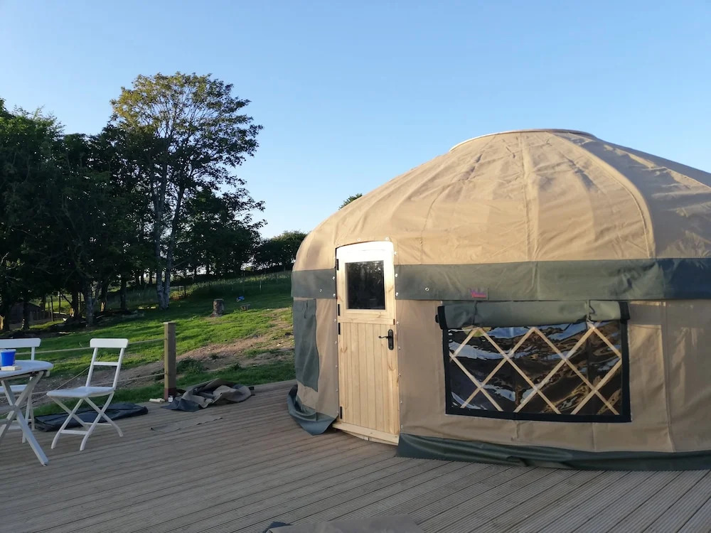Looe Yurts