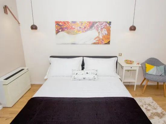 Studio Stylish