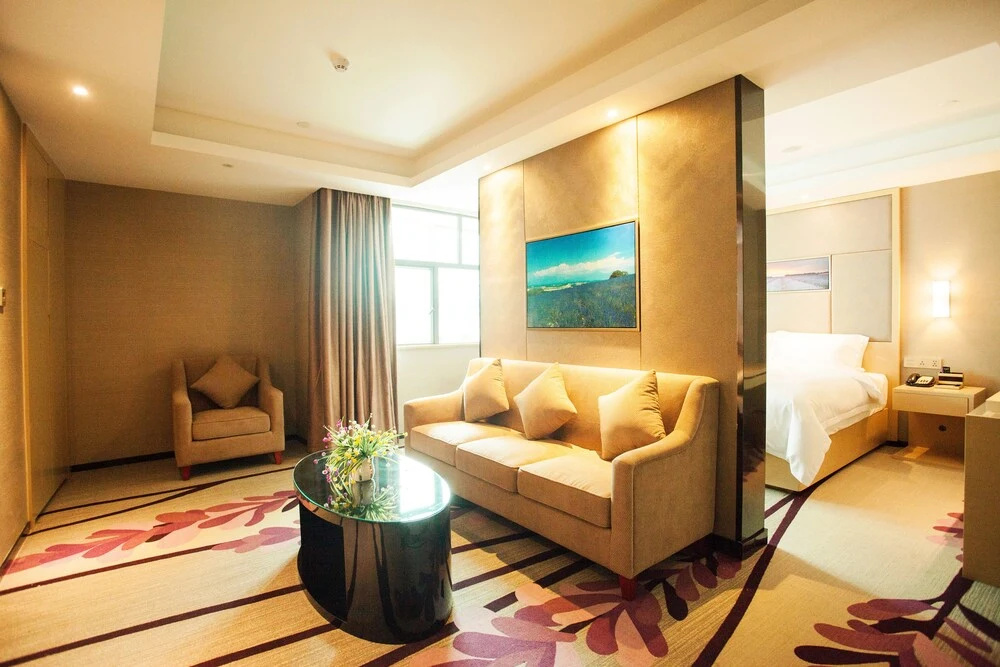 Lavande Hotel Guangzhou Panyu Changlong Zhong Hua Food City Branch