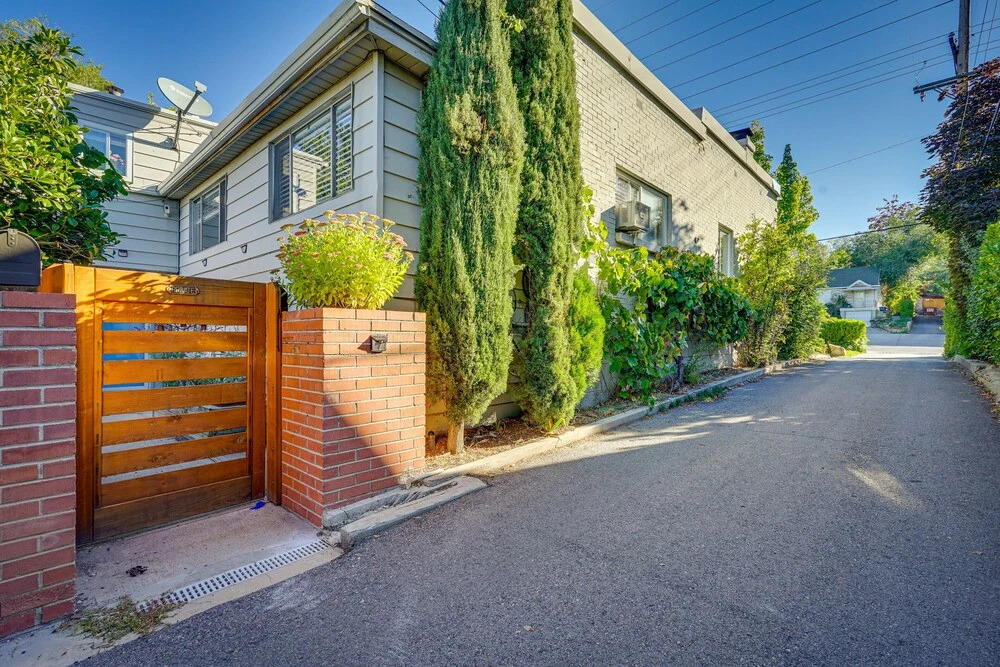 Nifty Salt Lake City Apt: 2 Mi to Downtown!