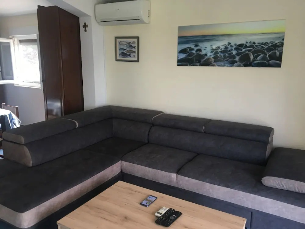 Apartment Dina