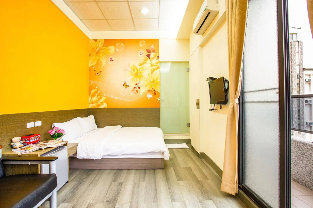 台南中西區平價民宿 #訂房後請主動聯繫