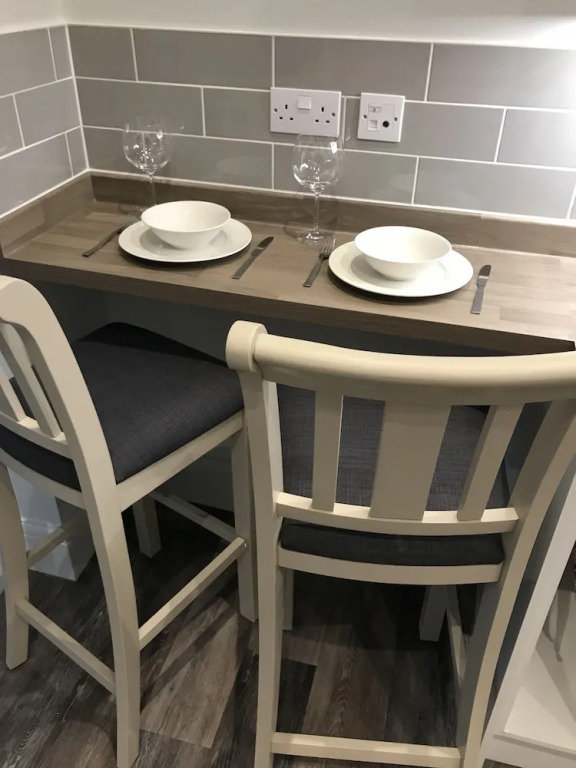Cavendish House with Secure, Allocated Parking, 2 mins walk from Windsor Castle