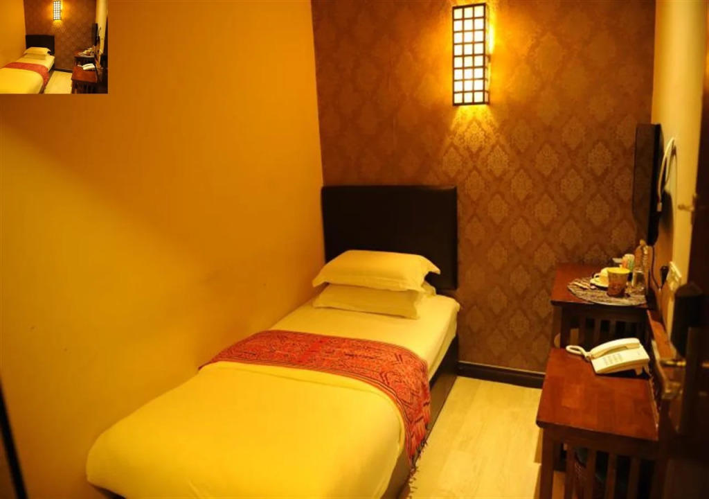 Sea Lion Firefly Concept Hotel Kuala Selangor