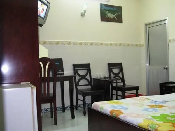 Yen Nhi Hotel
