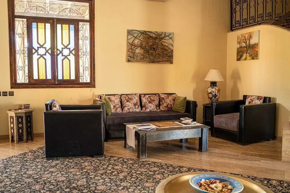 Las Palmeras Guest House