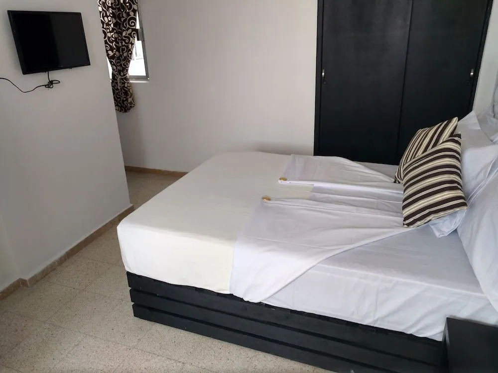 Suites 201