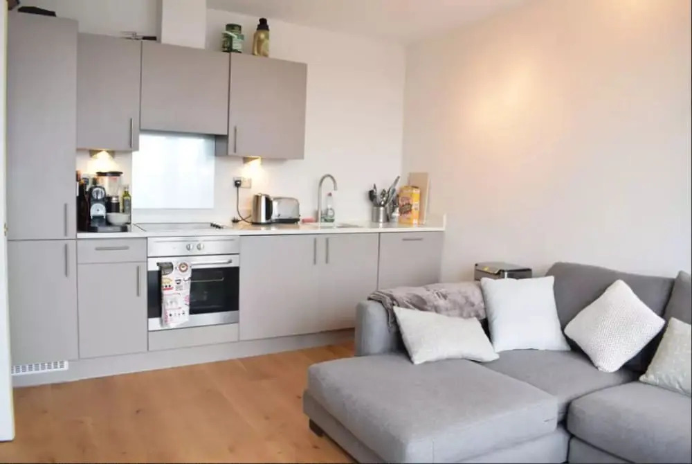 1 Bedroom Flat in Hackney Next to Canal