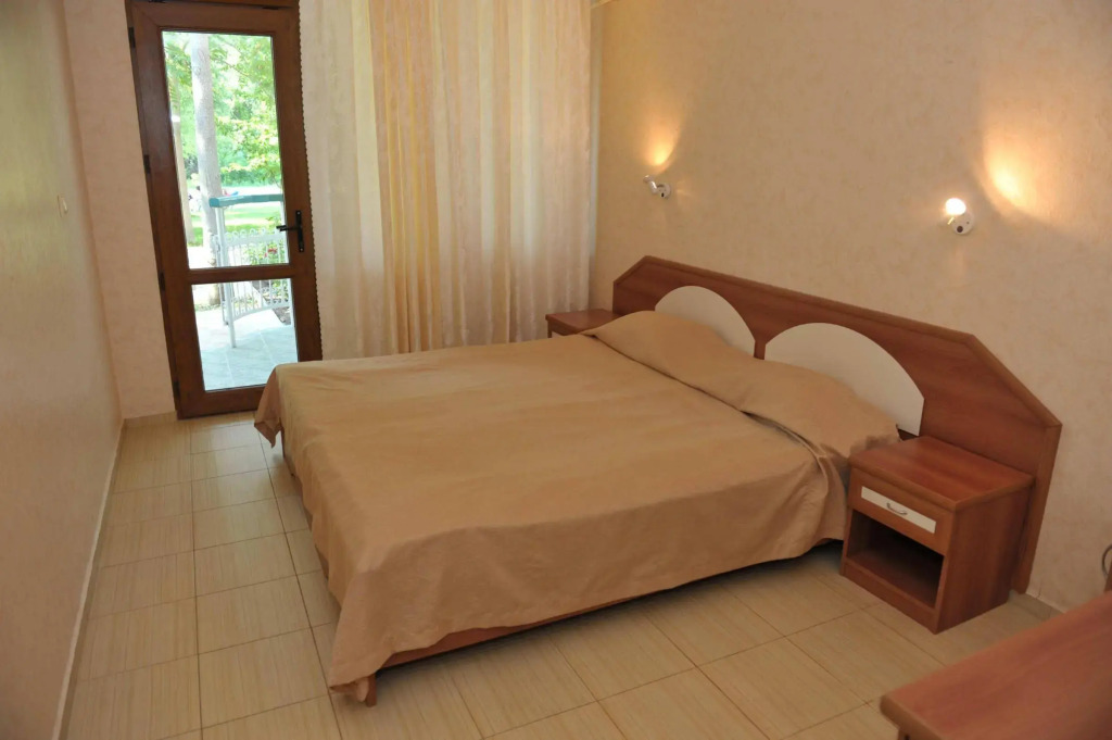 Zefir Hotel