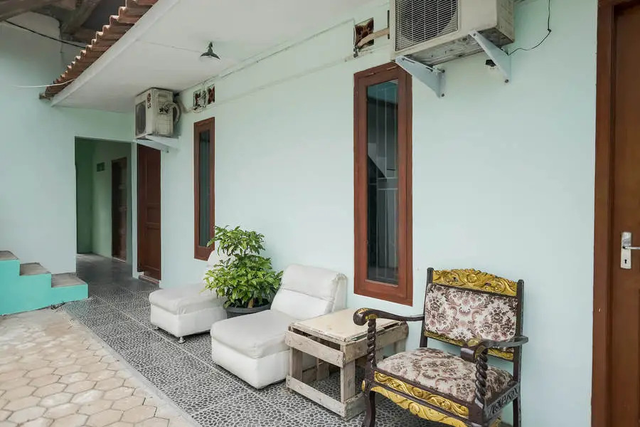 RedDoorz Plus near Universitas Saburai Lampung