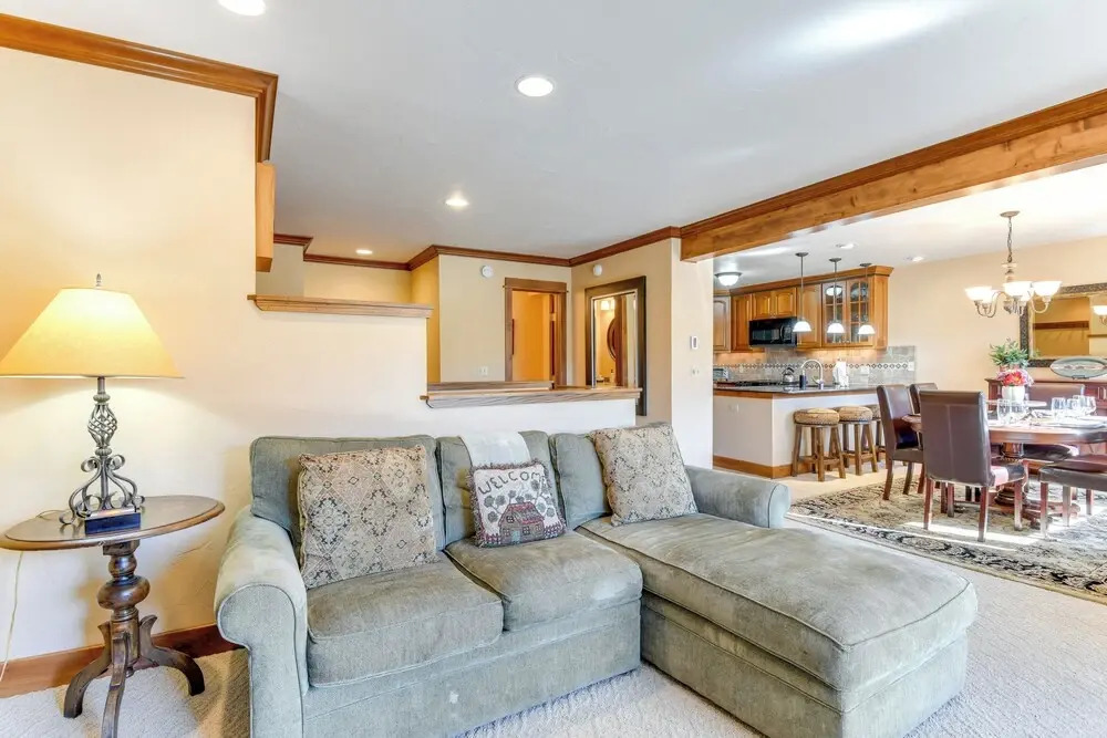 Mtn-view Steamboat Condo: Shuttle to Resort