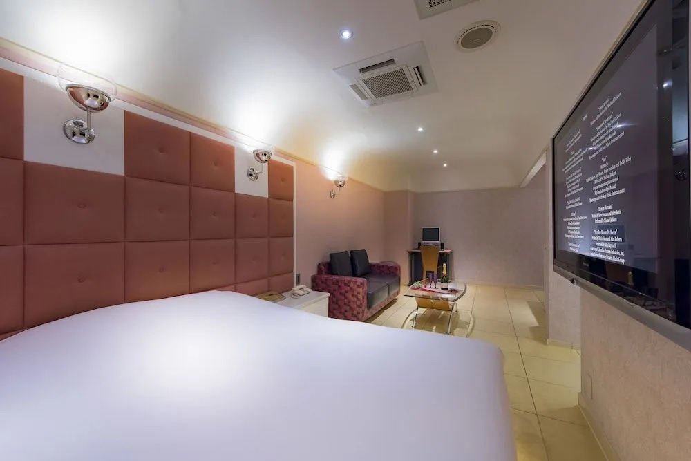 Hotel Linden Oji