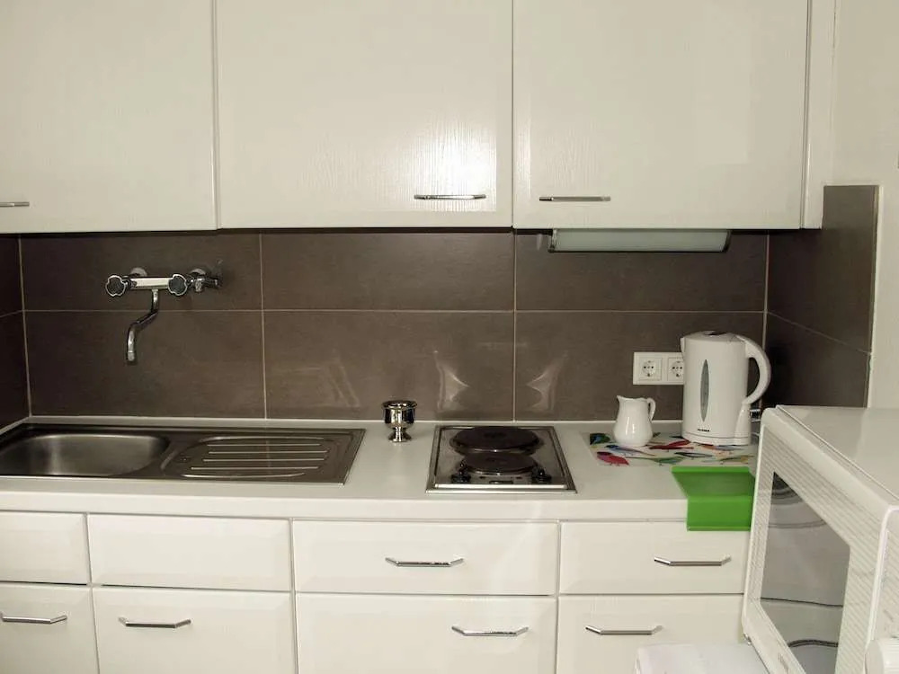 Tolstov-Hotels Big Room Apartment