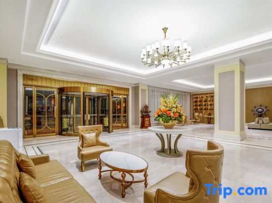 Vienna Hotel (Shuozhou Shanyin South Station Yulong International)