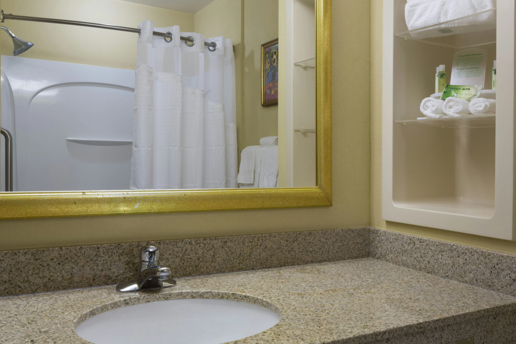Holiday Inn Express & Suites Sebring by IHG