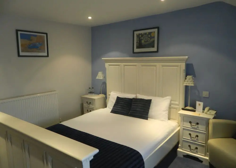 Berts Rooms at The Black Horse Inn