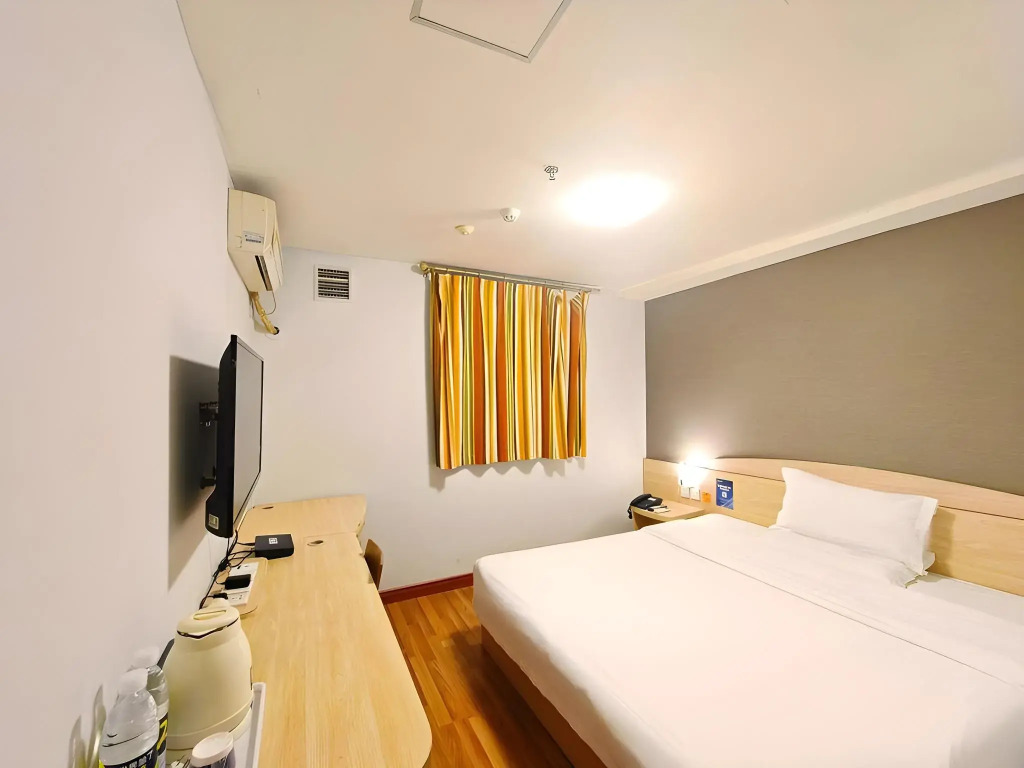 7 Days Inn Shenzhen China World Trade Center Merto Station Branch