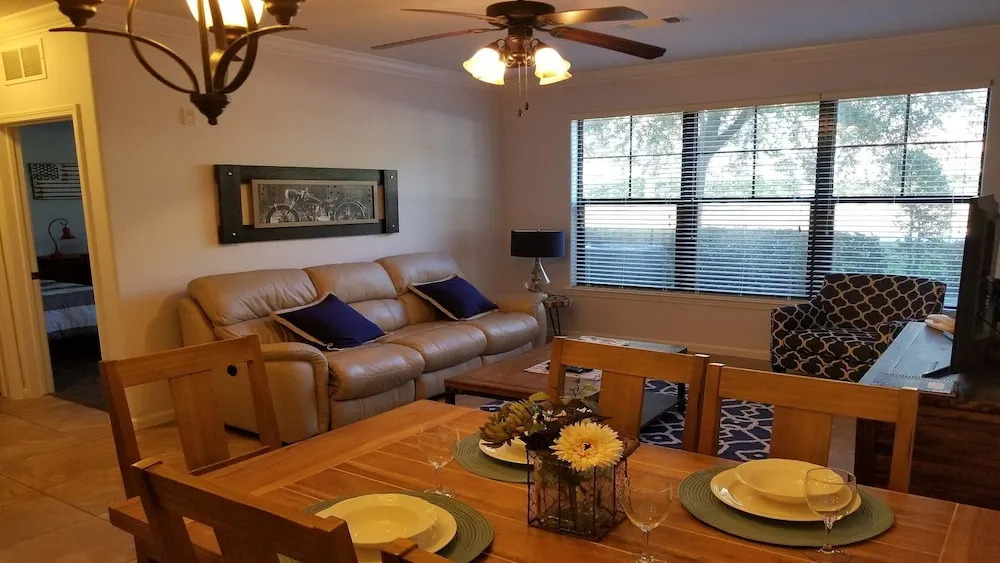 BP614CP Bella Piazza - Three Bedroom Condo