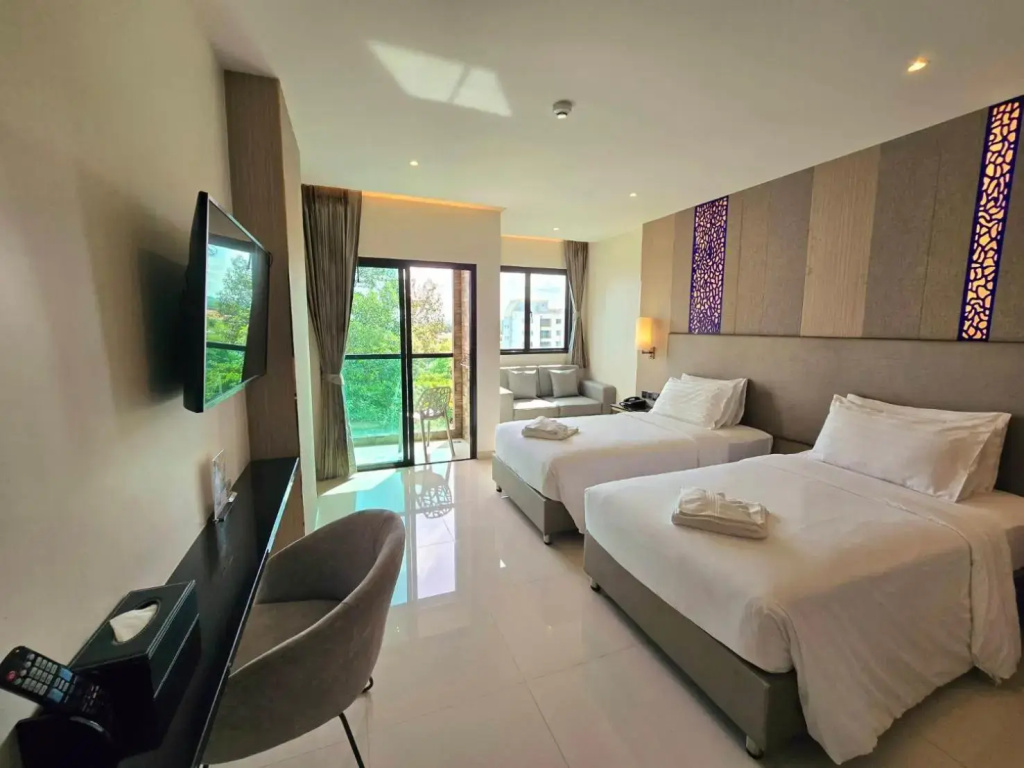 THE TJ HOTEL Pattaya