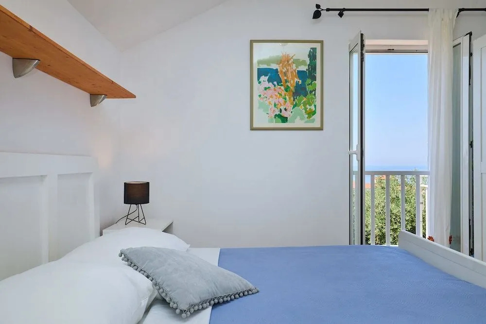 Hedera Estate, Hedera Studio 2