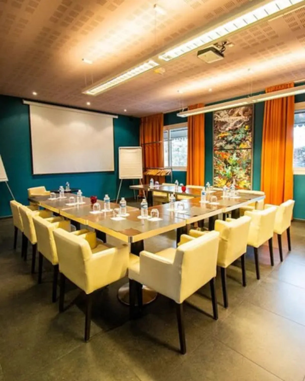 Le Safari Hotel Restaurant