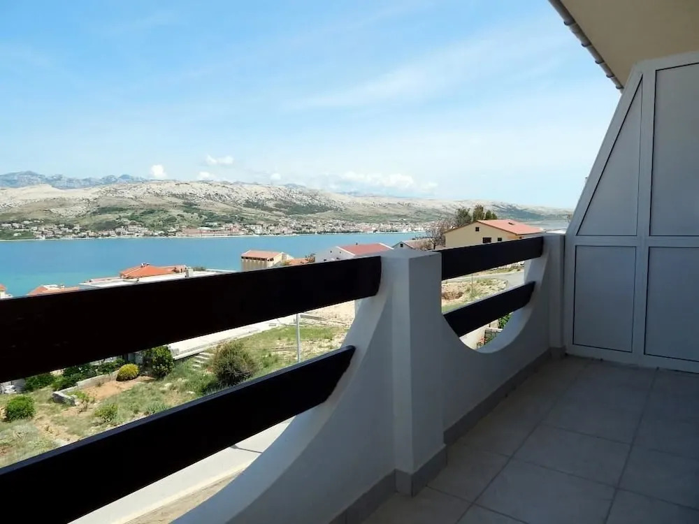 Apartments Valentić 1304