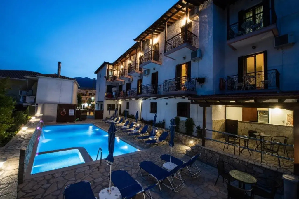 Hotel Nostos