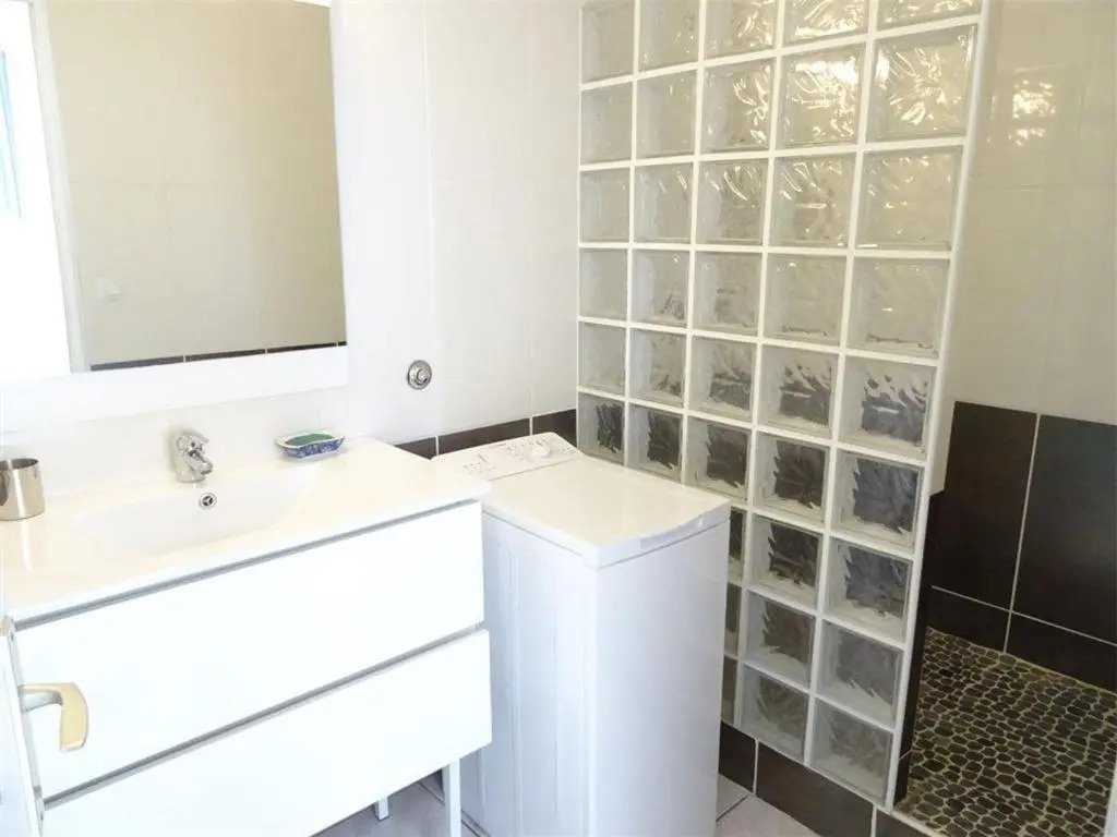 Appartement Balaruc-les-Bains, 2 pièces, 2 personnes - FR-1-553-119